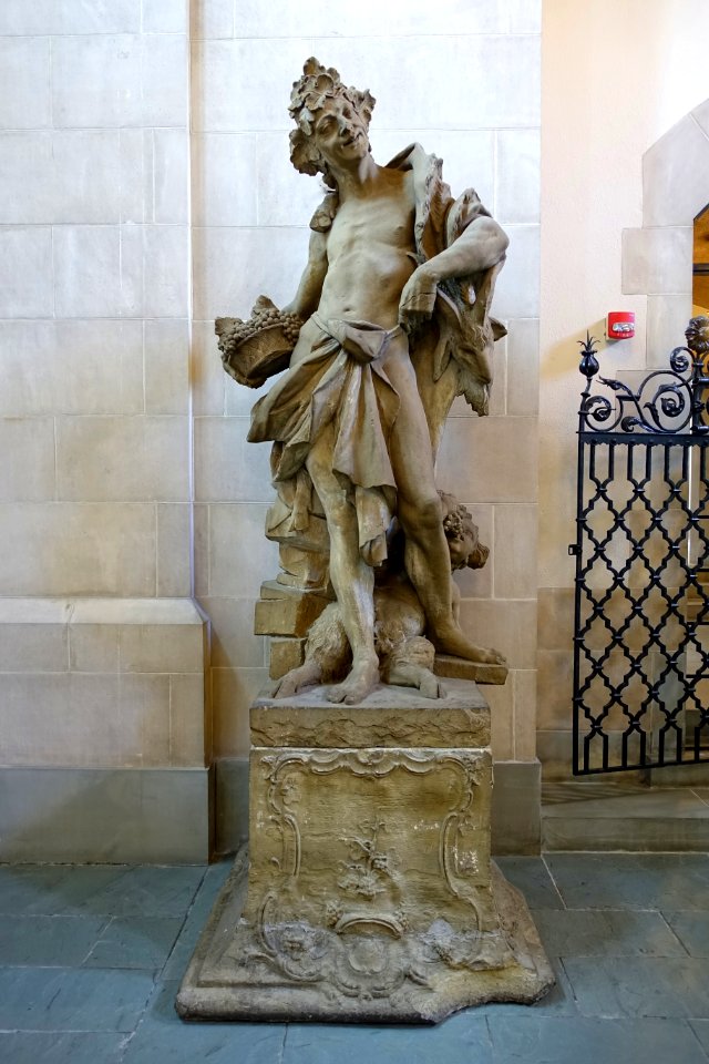 Autumn - Four Seasons by the workshop of Johann Joachim Gunther, originally at Castle Bruchsal, Baden, near Karlsruhe, c. 1760-1765, sandstone - Adolphus Busch Hall - Harvard University - DSC05673
