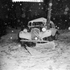 Auto-ongeluk tussen Amersfoort en Woudenberg, Bestanddeelnr 910-9881