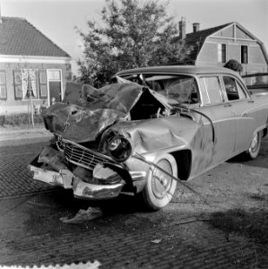 Auto-ongeluk bij Vleutenbroek, 14 juni, Bestanddeelnr 908-7243