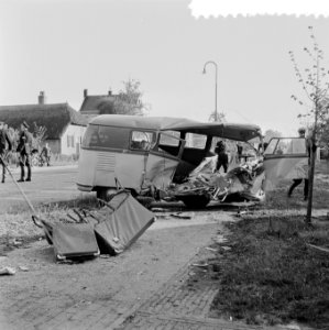 Auto-ongeluk bij Vleutenbroek, 14 juni, Bestanddeelnr 908-7242