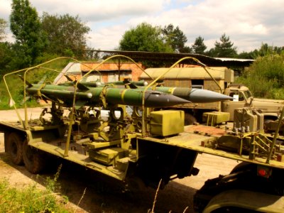 Automotive articulated vehicle transporting Volkhov 6009 antiaircraft missiles pic3