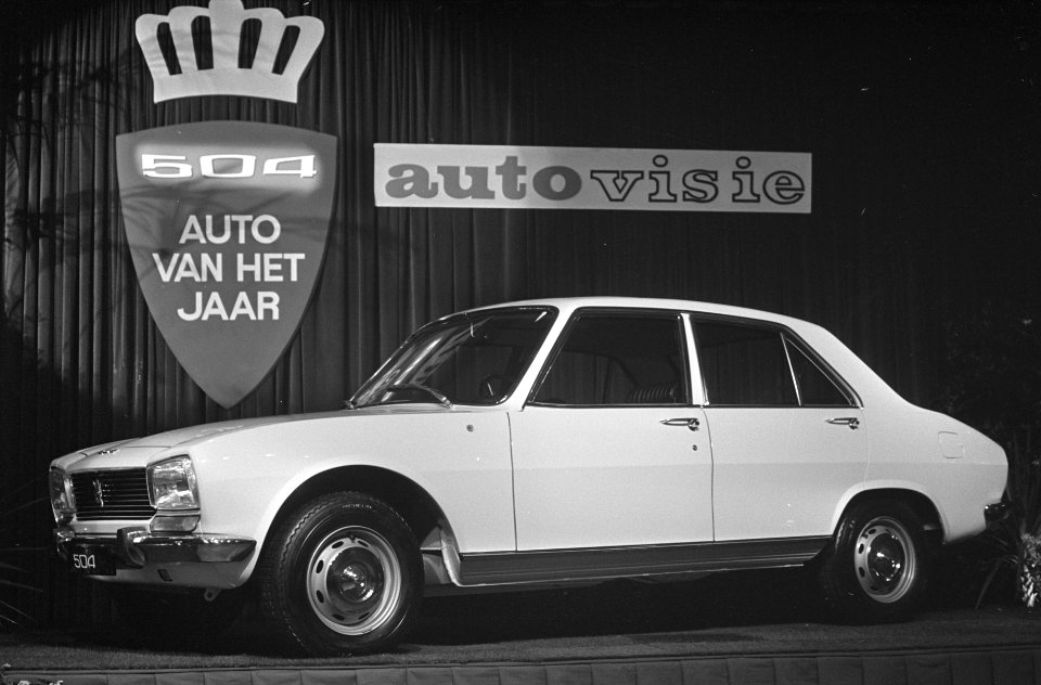 Auto van het jaar ( Peugeot 504 ), Bestanddeelnr 922-1013
