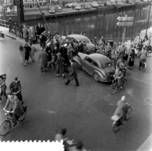 Auto-ongeluk KloveniersburgwalStaalstraat te Amsterdam, Bestanddeelnr 908-4236