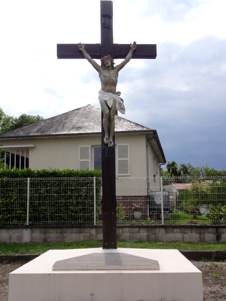 Autreville (Aisne) croix de chemin