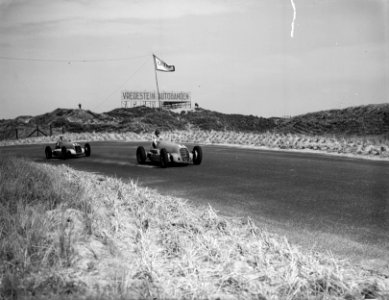 Autorace te Zandvoort. 2 Deelnemers, Bestanddeelnr 902-8954