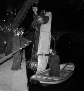 Auto te water Prinsengracht, Bestanddeelnr 907-6841