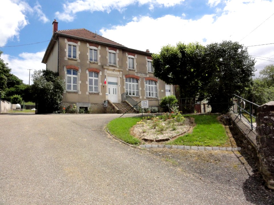 Autrepierre (M-et-M) mairie - école