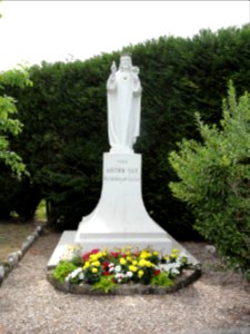Autretot (Seine-Mar.) statue Christ Roi