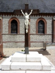 Auzouville-l'Esneval (Seine-Mar.) croix du cimetière