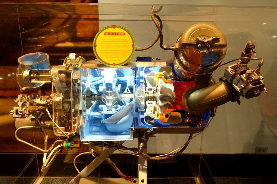 Auxiliary power unit (cutaway), AlliedSignal Aerospace - Museum of Science and Industry (Chicago) - DSC06326