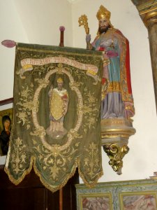 Autreppes (Aisne) église, bannière de procession A