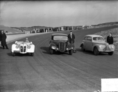 Auto uurrecorddag Zandvoort, Van Houten , Adams, Mulder, Bestanddeelnr 903-8473