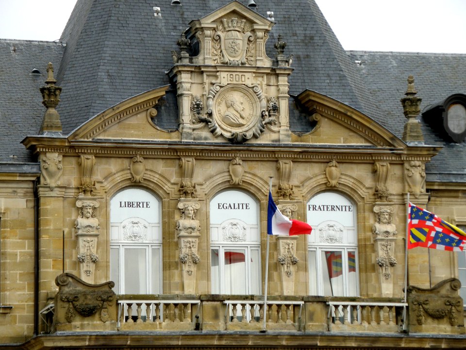 Autun Hôtel de ville 4