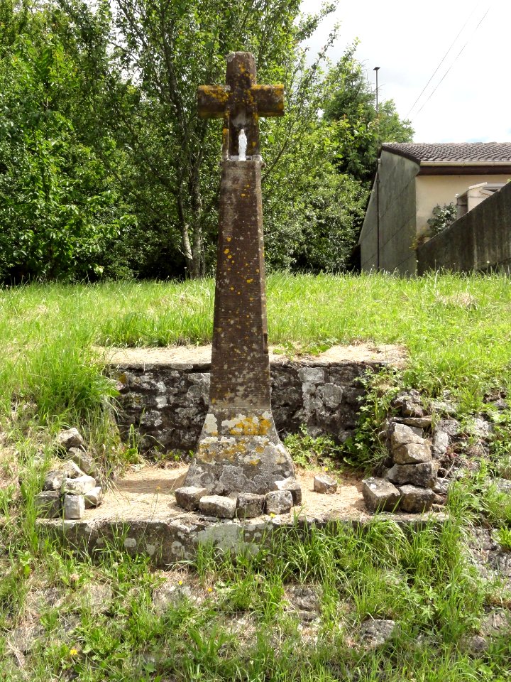Autrepierre (M-et-M) croix de chemin D