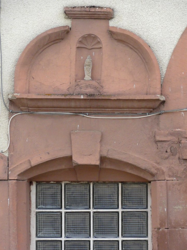 Autrepierre (M-et-M) dessus de porte maison A