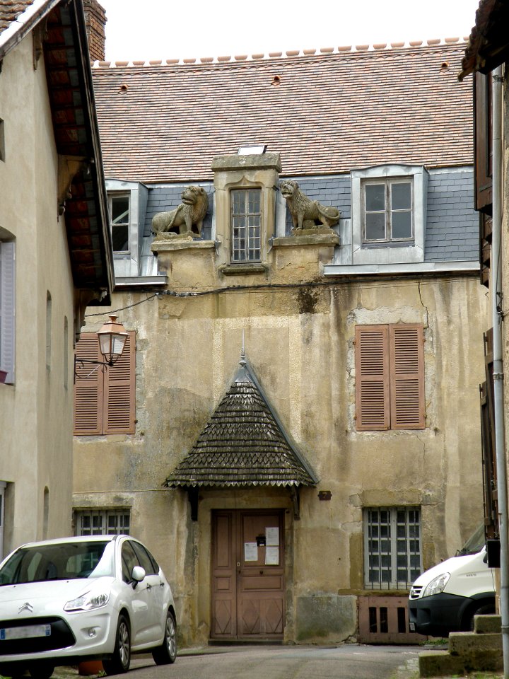 Autun Maison Verger-Tarin 1