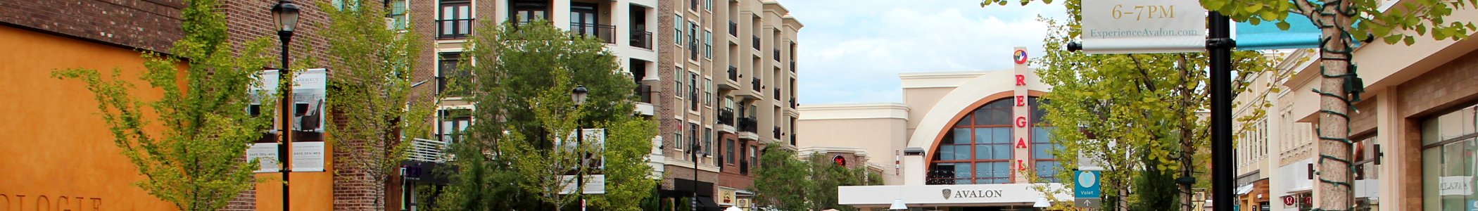 Avalon (Alpharetta, Georgia) September 2015 (cropped)
