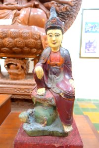 Avalokitesvara, Vietnam, 19th century AD, lacquered wood - - Museum of Vietnamese History - Ho Chi Minh City - DSC06022