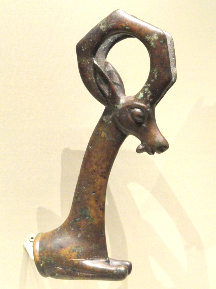 Axel Shaft Cap, 800-700 BC, Luristan, Iran, bronze - Cleveland Museum of Art - DSC08164