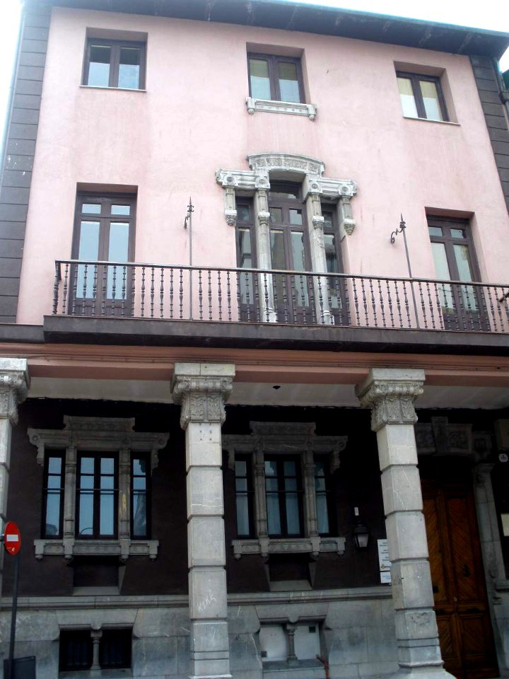 Aviles - 22