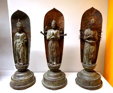 Avalokiteshvara (Kannon) in three forms, Japan, Edo period, 18th century AD, bronze - Linden-Museum - Stuttgart, Germany - DSC03597