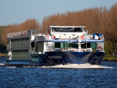 Avalon Felicity (ENI 02332007) at the Amsterdam-Rhine Canal, pic3