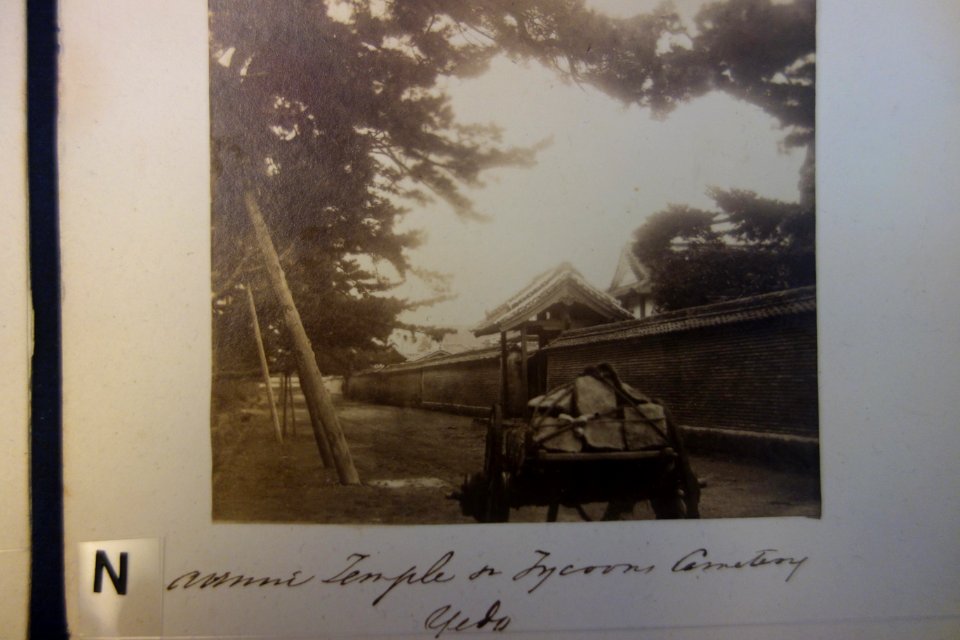Avenue Temple & Tycoon's Cemetery Yedo, by John Thomas Gulick, 1862 - Robert Hewson Pruyn collection - Albany Institute of History and Art - DSC08300