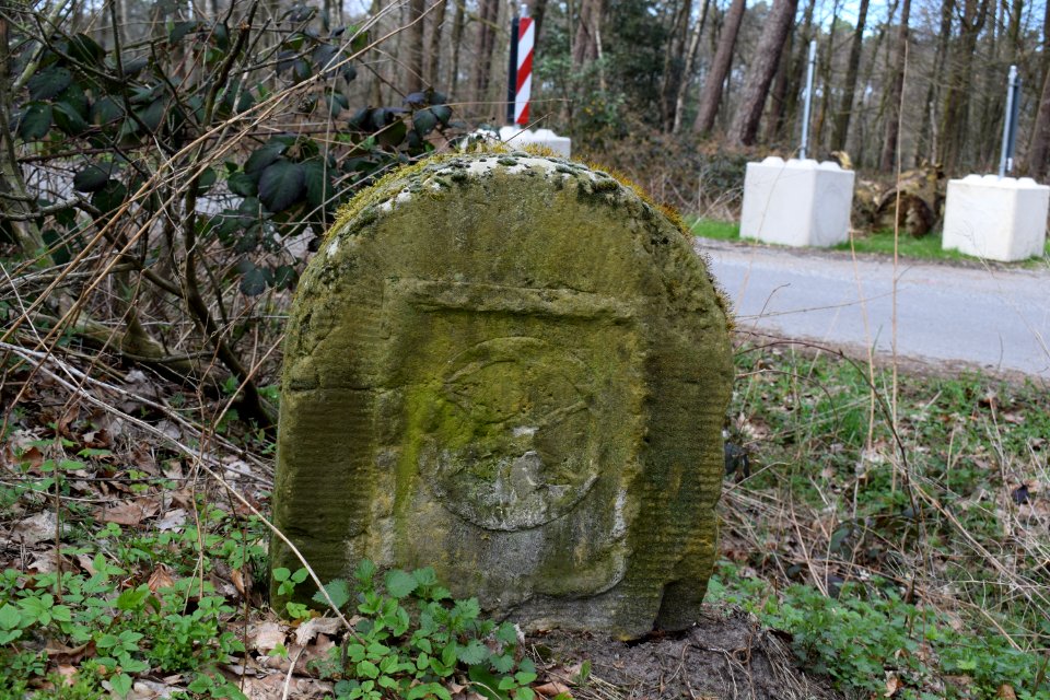 Avenwedde - Grenzstein Ravensberg, Amt Reckenberg - Reckenberger Seite