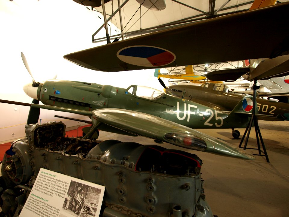Avia S-199 (Czech version Messerschmitt Bf 109G) (UF 25) pic1