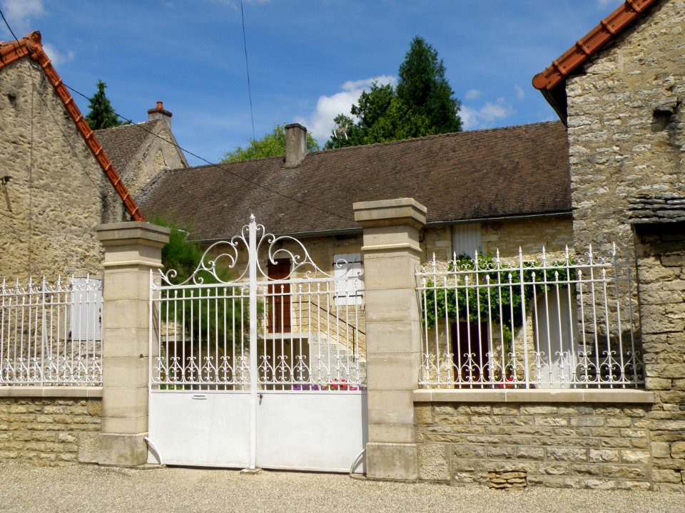 Auxey-Duresses Route de Beaune 4