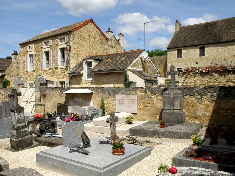 Auxey-Duresses Cimetière 2