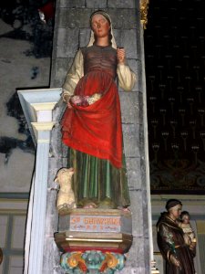 Avesnes-sur-Helpe (Nord, Fr) la collegiale statue Ste Germaine de Pibrac