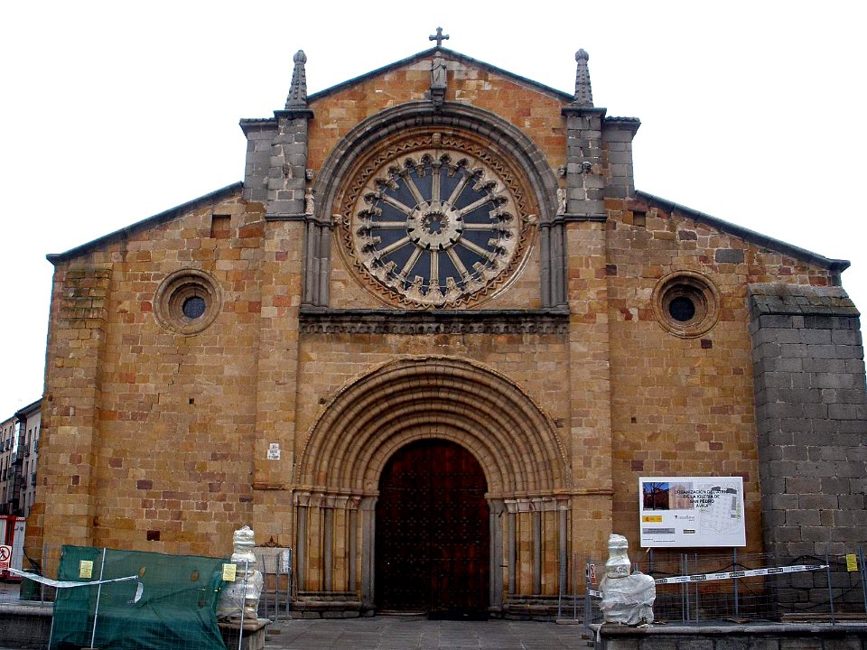 Avila - Iglesia de San Pedro 23