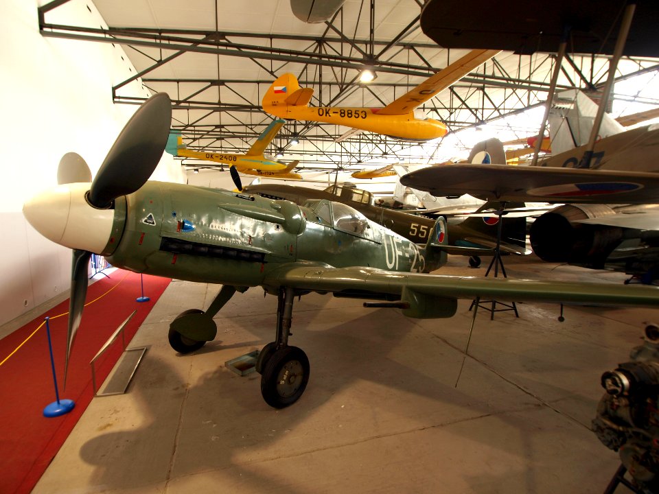 Avia S-199 (Czech version Messerschmitt Bf 109G) (UF 25) pic3