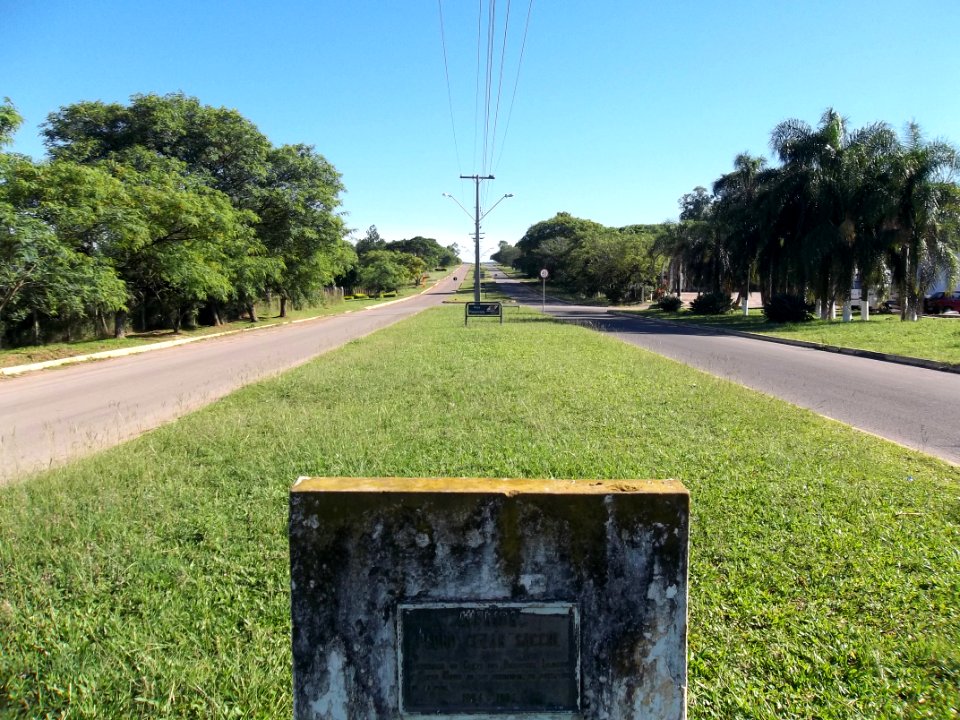 Avenida Pedro Cezar Saccol