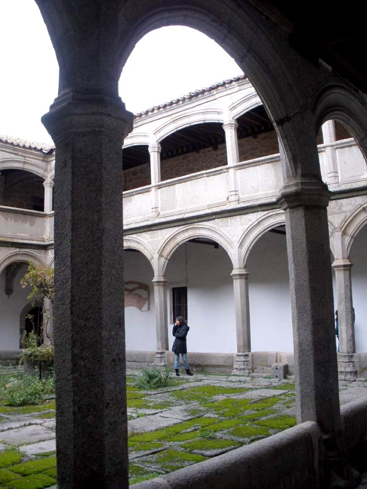 Avila - Real Monasterio de Santo Tomas, Claustro del Noviciado 6