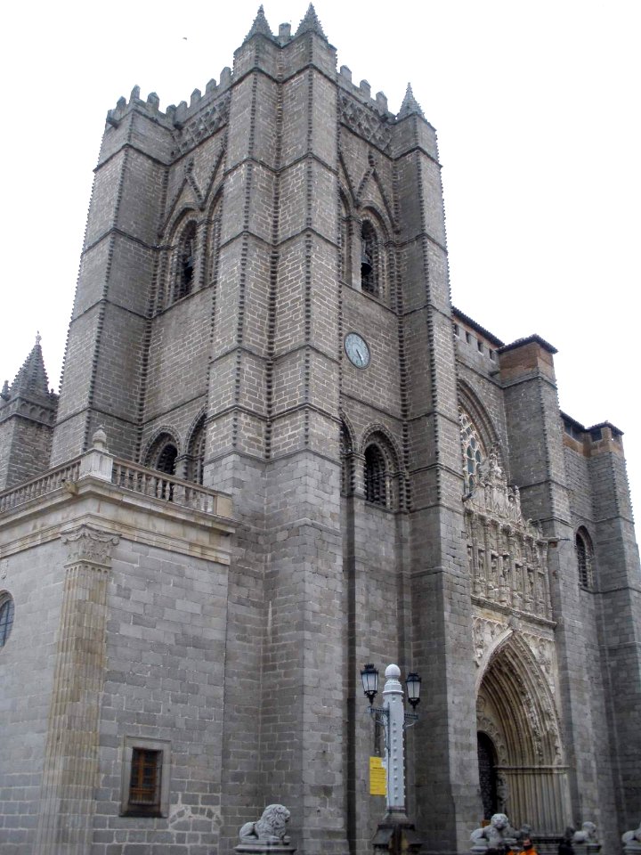 Avila - Catedral, exteriores 05