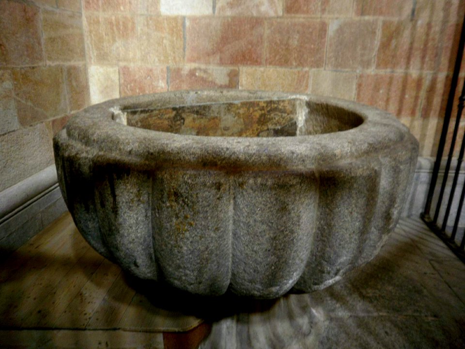 Avila - Basilica de San Vicente, interiores 05