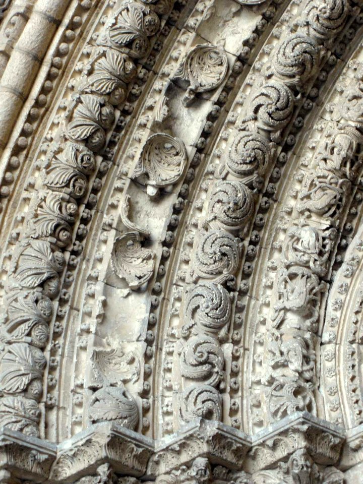 Avila - Basilica de San Vicente, exteriores 16