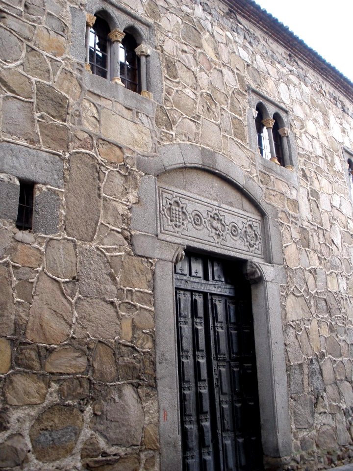 Avila - Palacio de los Davila 7