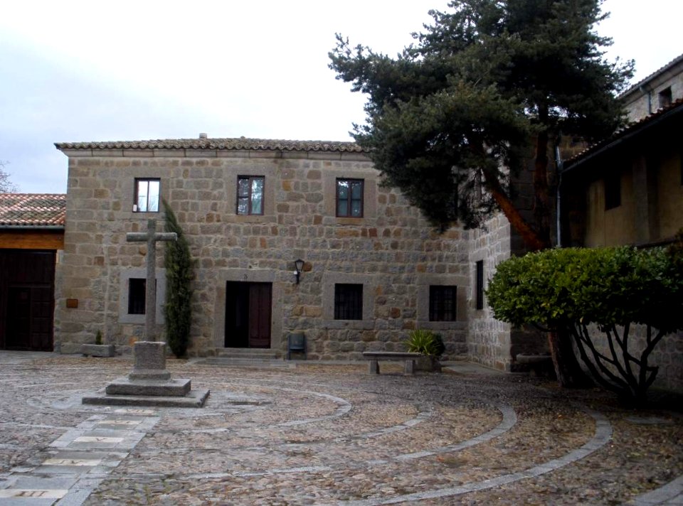 Avila - Monasterio de la Encarnacion 07