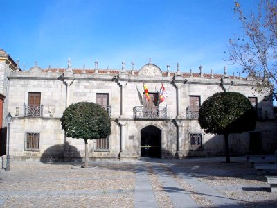 Avila - Museo de Avila, Casa de los Deanes 1
