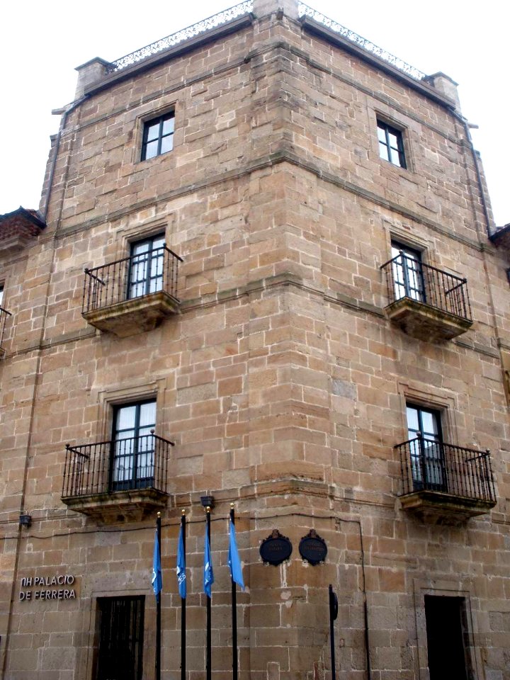 Aviles - Palacio del Marques de Ferrera (Hotel NH Palacio de Ferrera) 2