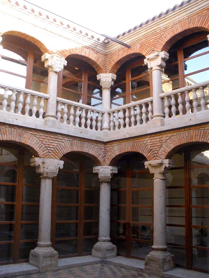 Avila - Museo de Avila, Casa de los Deanes 3