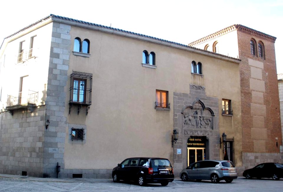 Avila - Palacio de Valderrábanos 1