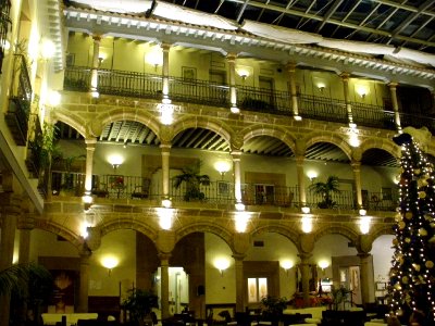 Avila - Palacio del Marques de Velada 20