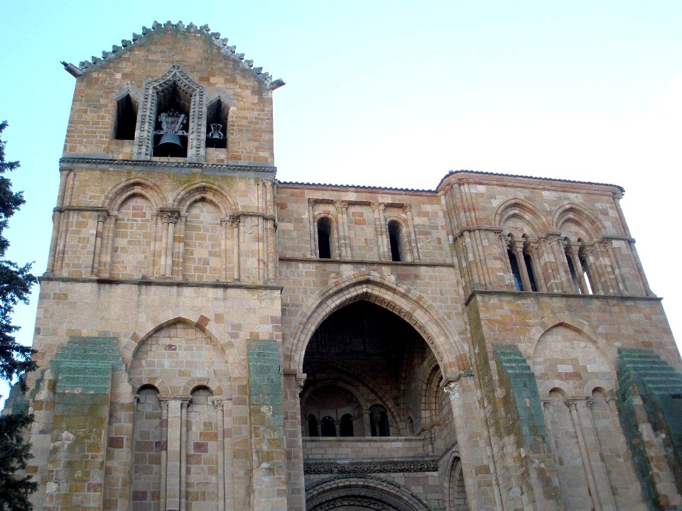 Avila - Basilica de San Vicente, exteriores 18