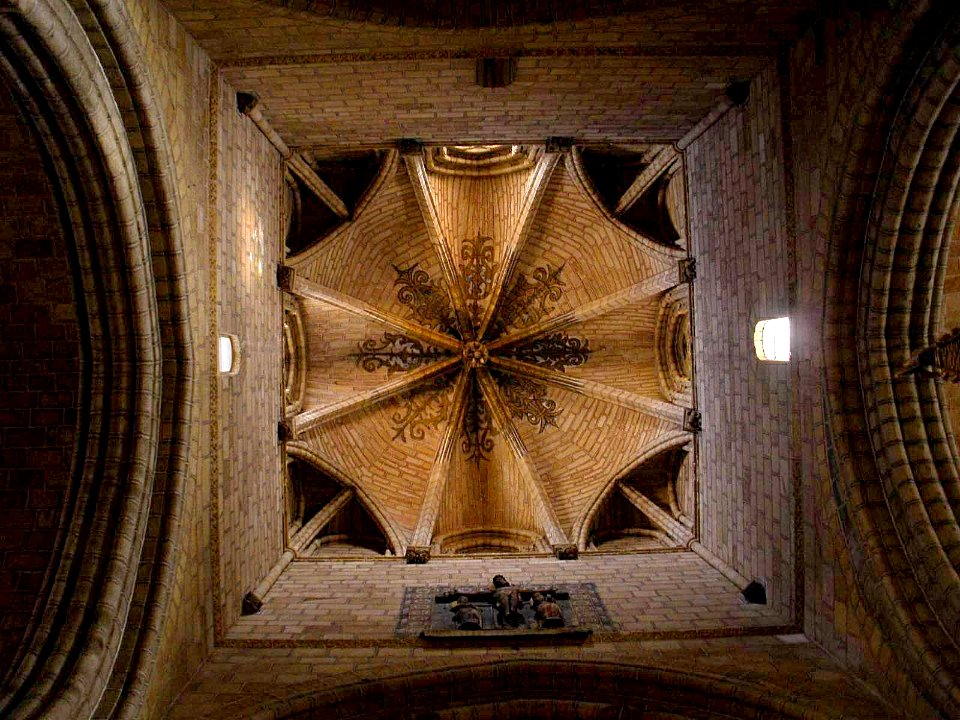 Avila - Basilica de San Vicente, interiores 26