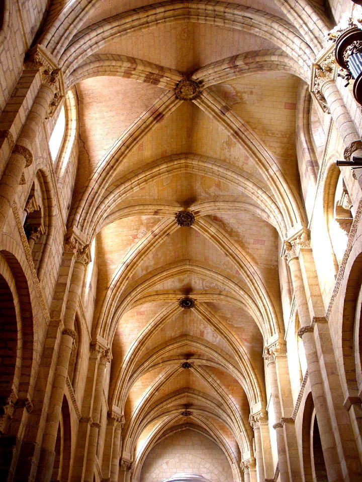 Avila - Basilica de San Vicente, interiores 56