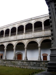 Avila - Real Monasterio de Santo Tomas, Claustro de los Reyes 13